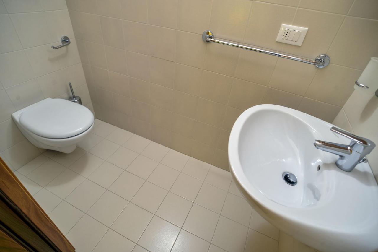 Res.Albare/Solaria Apt.Solandra Mezzana  Dış mekan fotoğraf